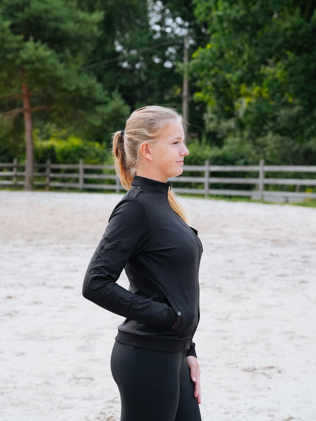 Sweat technique Femme YSEE Le Sabotier Noir