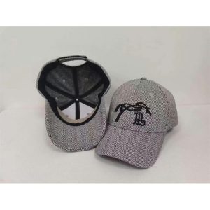 casquette pénélope équitation modèle naomi avec chevrons couleur grise et noir