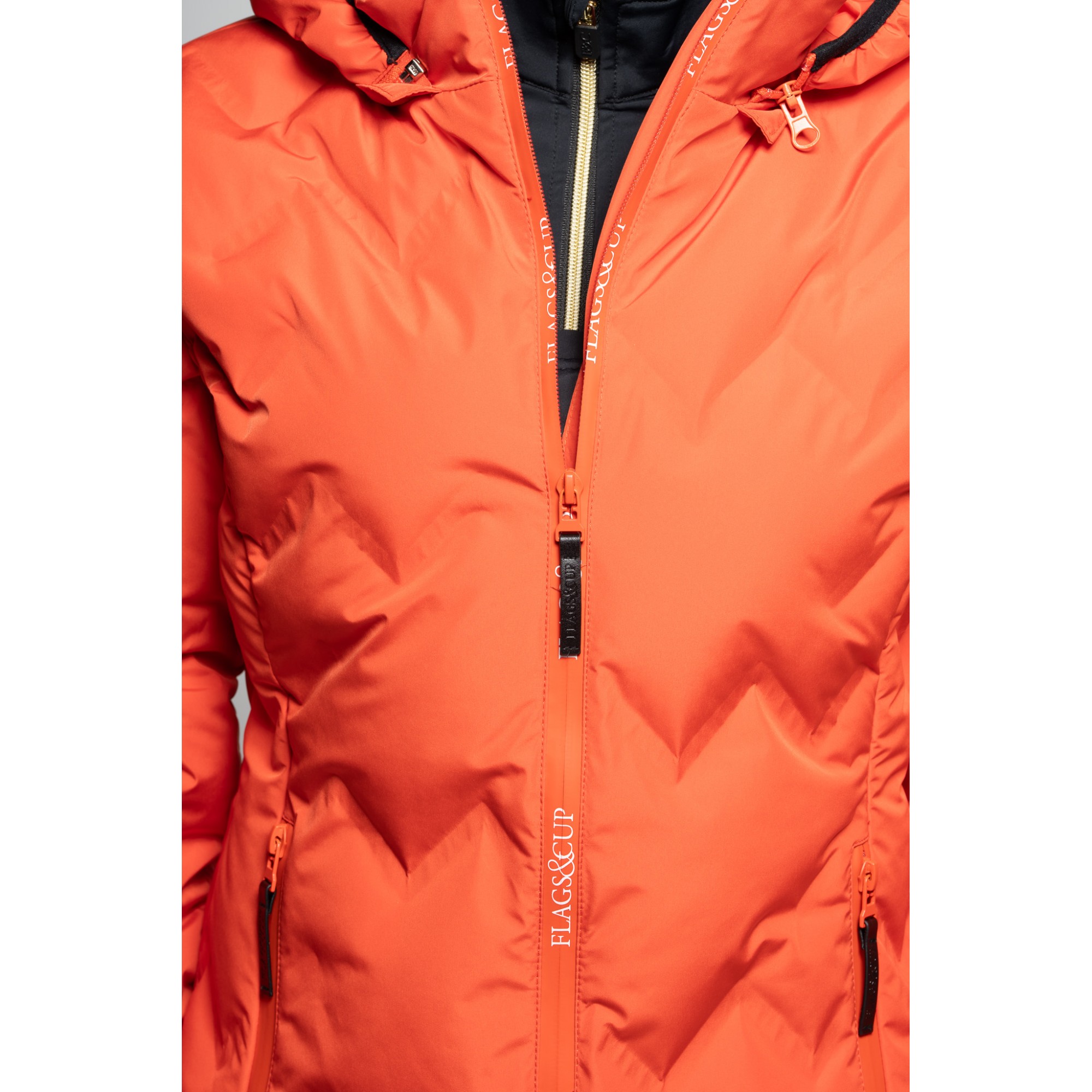 veste d'équitation doudoune pour femme marque flags and cup modèle napasoq couleur orange